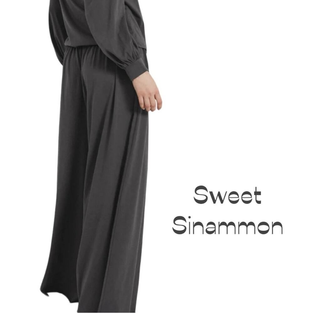 Sweet Sinammon Gray Wide Leg Satin Glam Chic Pants NWOT Size M
